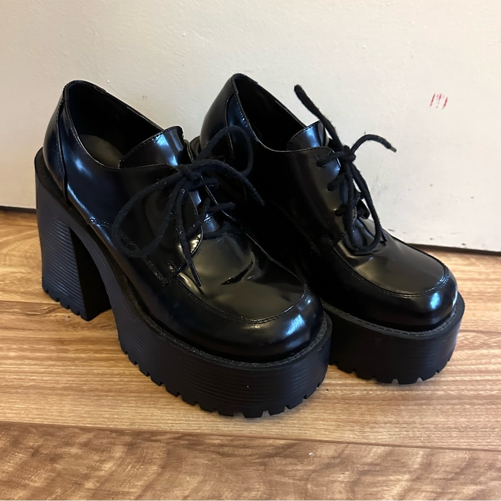 UNiF Des Shoe